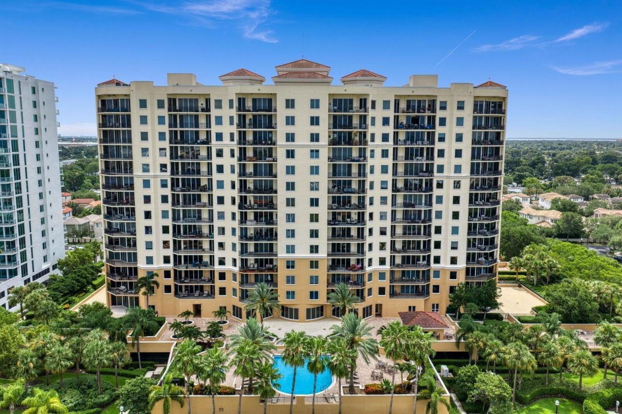 5823 Bowen Daniel Drive, Unit 1603, Tampa, FL 33616 Photo