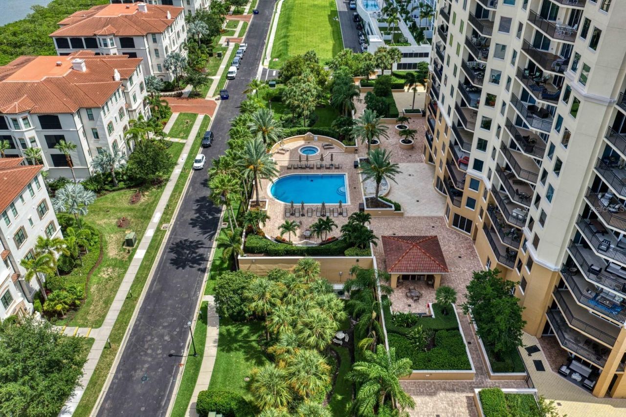 5823 Bowen Daniel Drive, Unit 1603, Tampa, FL 33616 Photo
