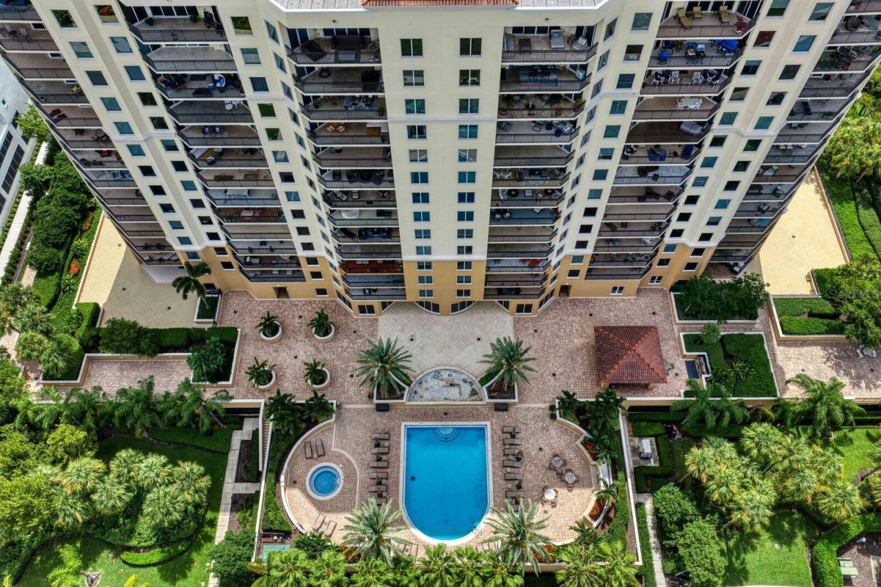 5823 Bowen Daniel Drive, Unit 1603, Tampa, FL 33616 Photo