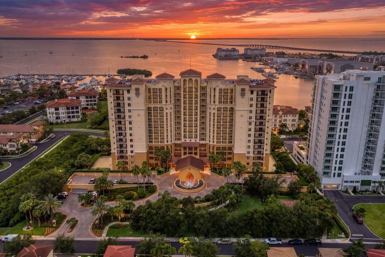 5823 Bowen Daniel Drive, Unit 1603, Tampa, FL 33616 Photo