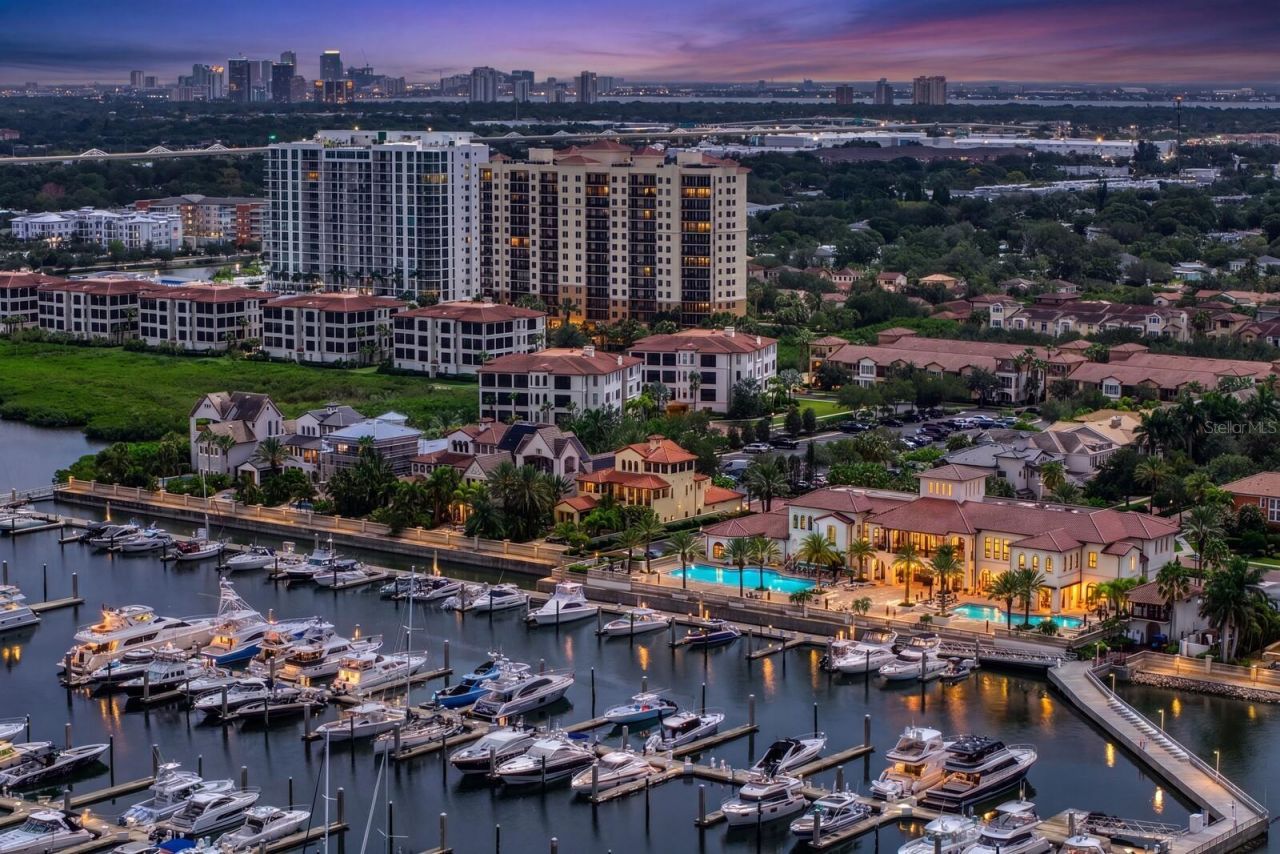 5823 Bowen Daniel Drive, Unit 1603, Tampa, FL 33616 Photo