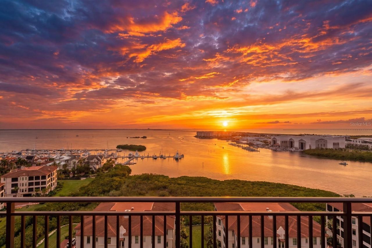 5823 Bowen Daniel Drive, Unit 1603, Tampa, FL 33616 Photo