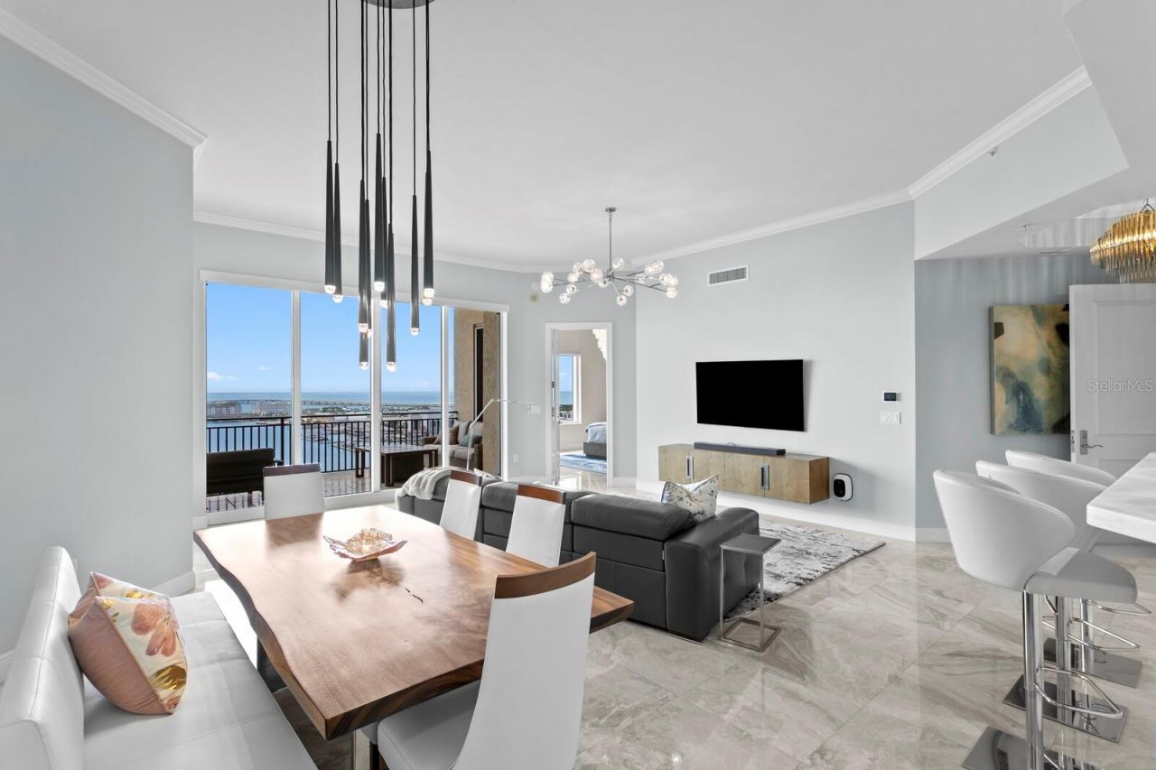 5823 Bowen Daniel Drive, Unit 1603, Tampa, FL 33616 Photo