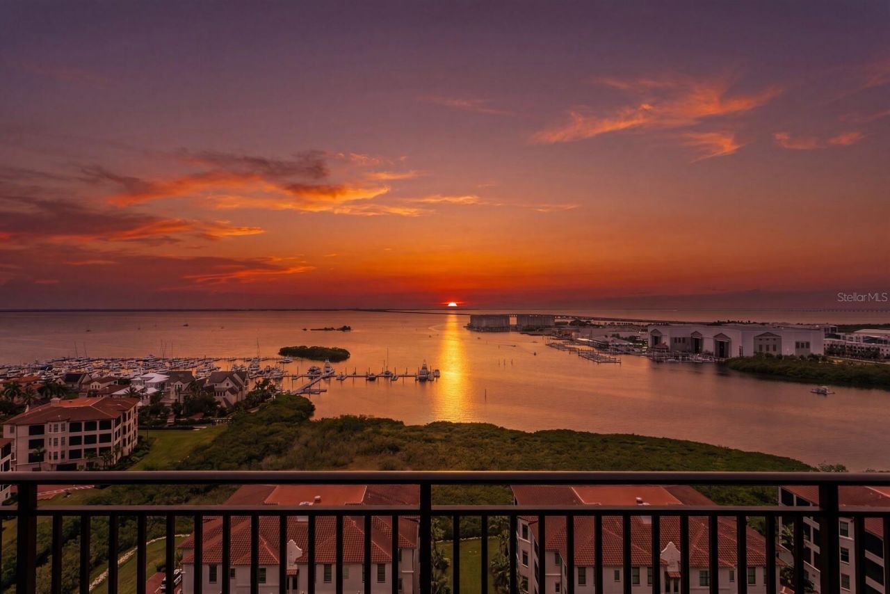5823 Bowen Daniel Drive, Unit 1603, Tampa, FL 33616 Photo