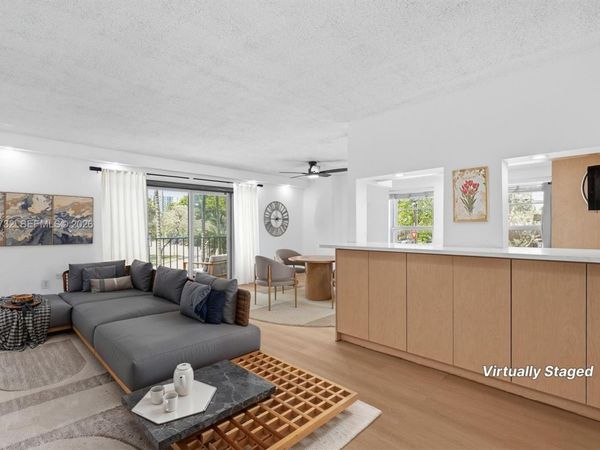 110 Salamanca Ave , Unit 202, Coral Gables, FL 33134