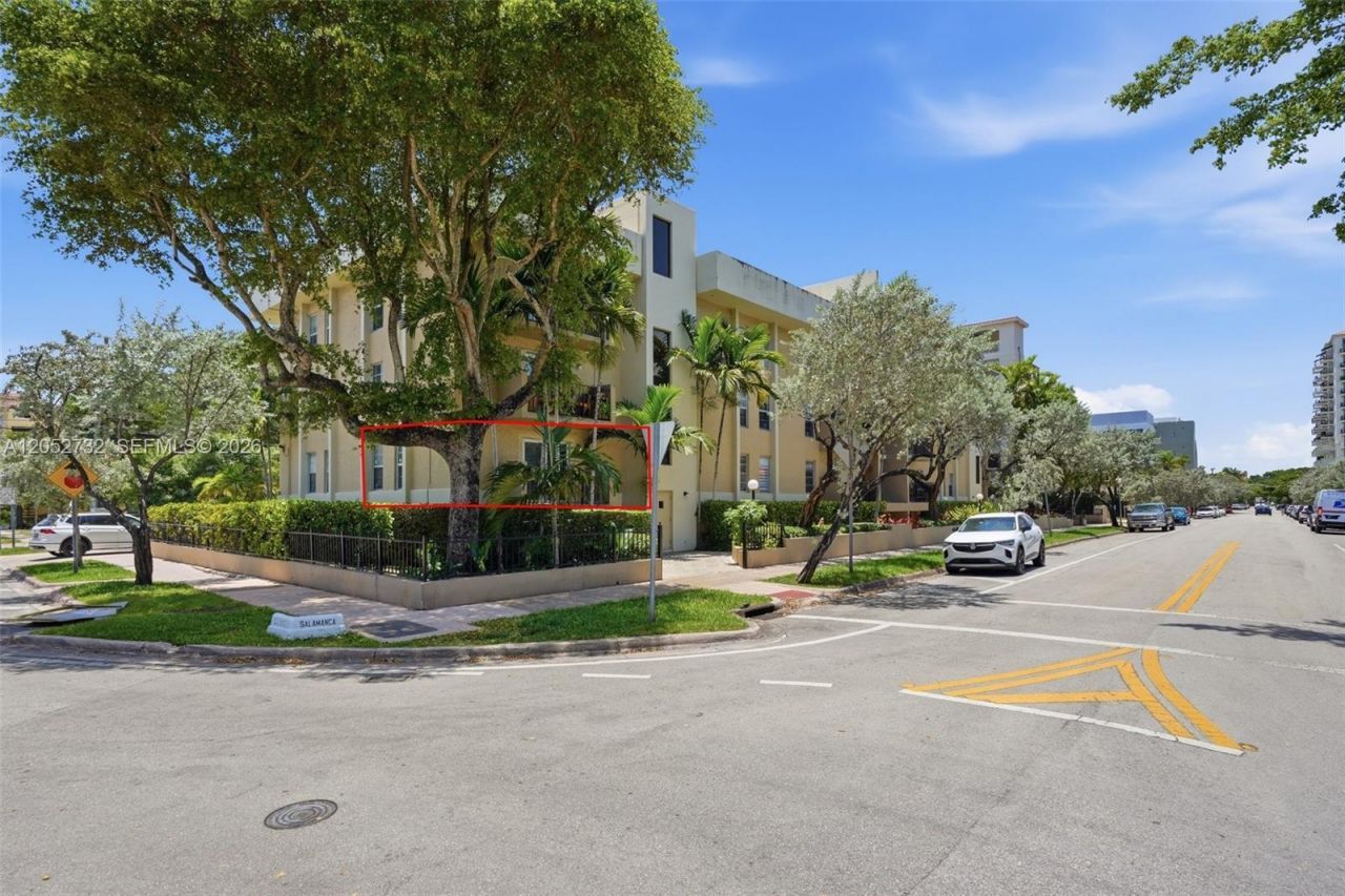110 Salamanca Ave , Unit 202, Coral Gables, FL 33134 Photo