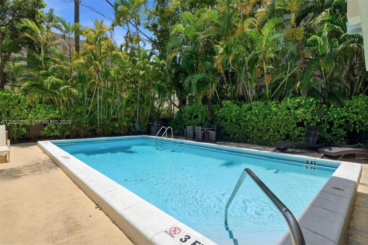 110 Salamanca Ave , Unit 202, Coral Gables, FL 33134 Photo