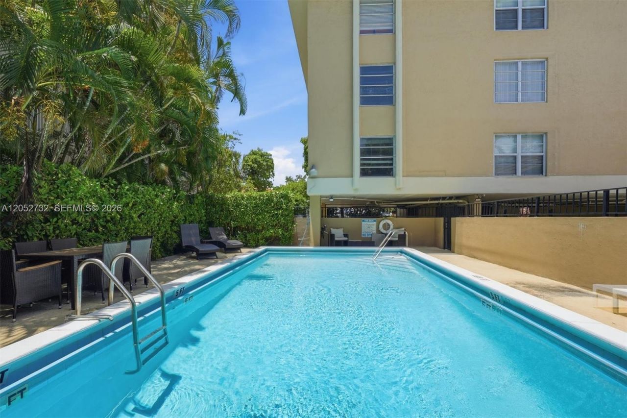 110 Salamanca Ave , Unit 202, Coral Gables, FL 33134 Photo