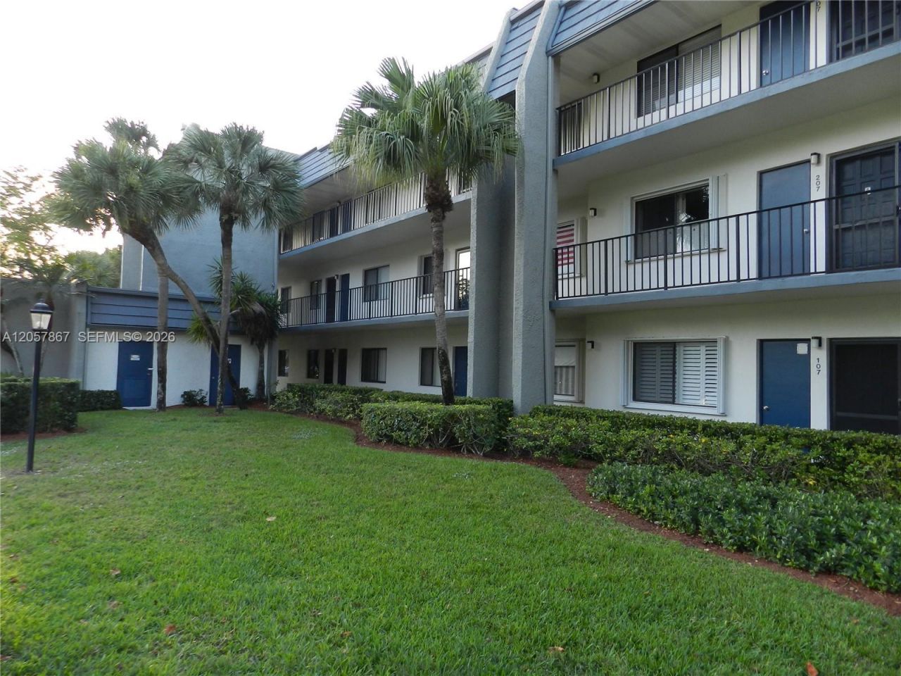 4832 Esedra Ct , Unit 208, Lake Worth, FL 33467 Photo