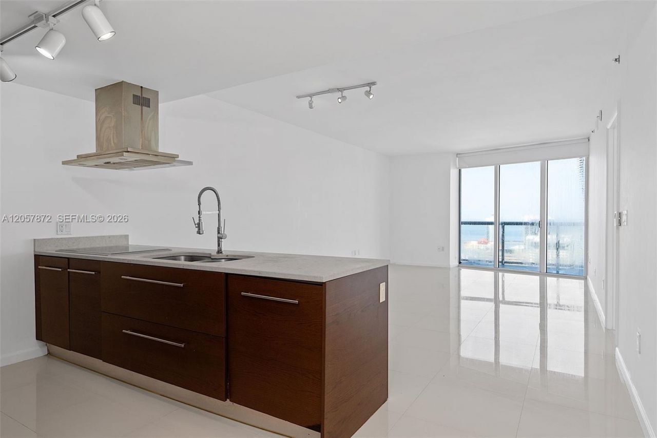 495 Brickell Ave , Unit 5007, Miami, FL 33131 Photo