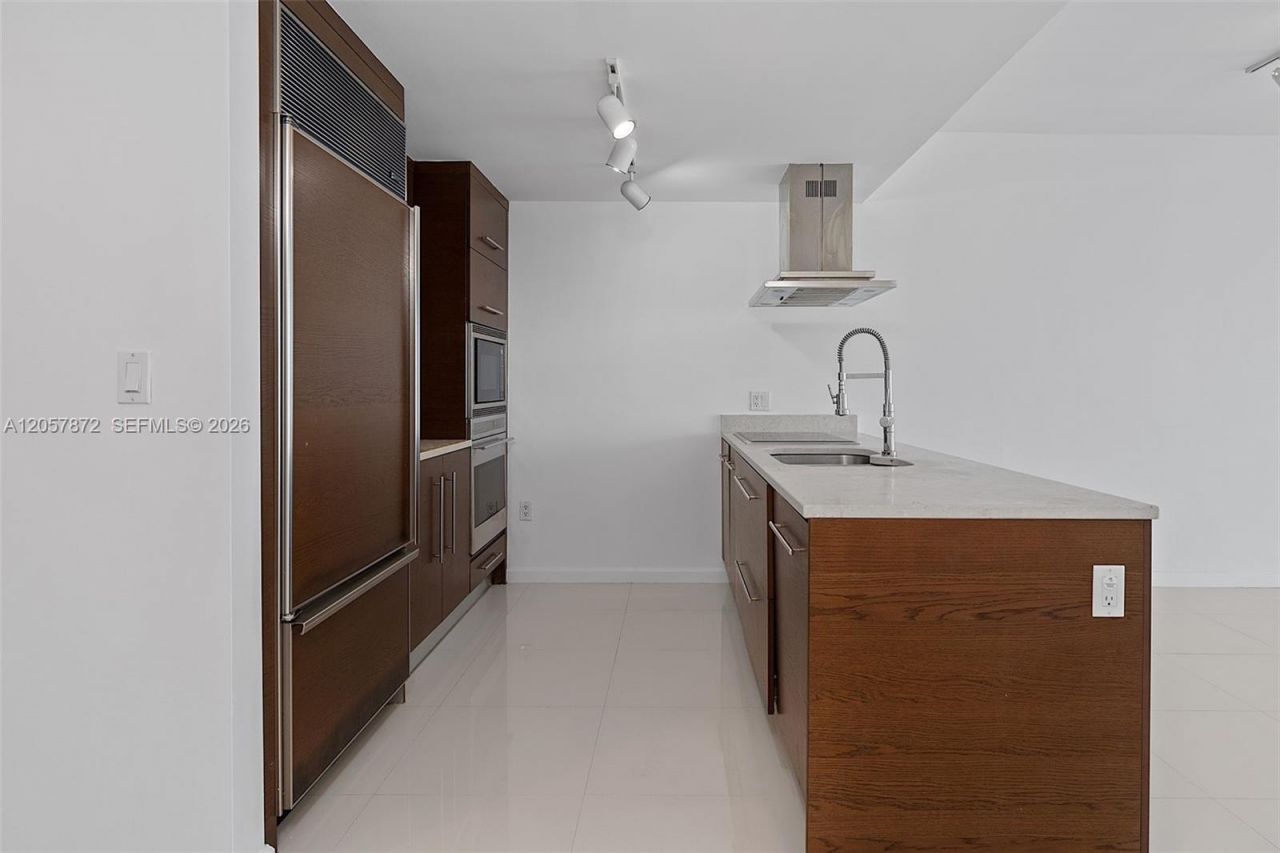 495 Brickell Ave , Unit 5007, Miami, FL 33131 Photo