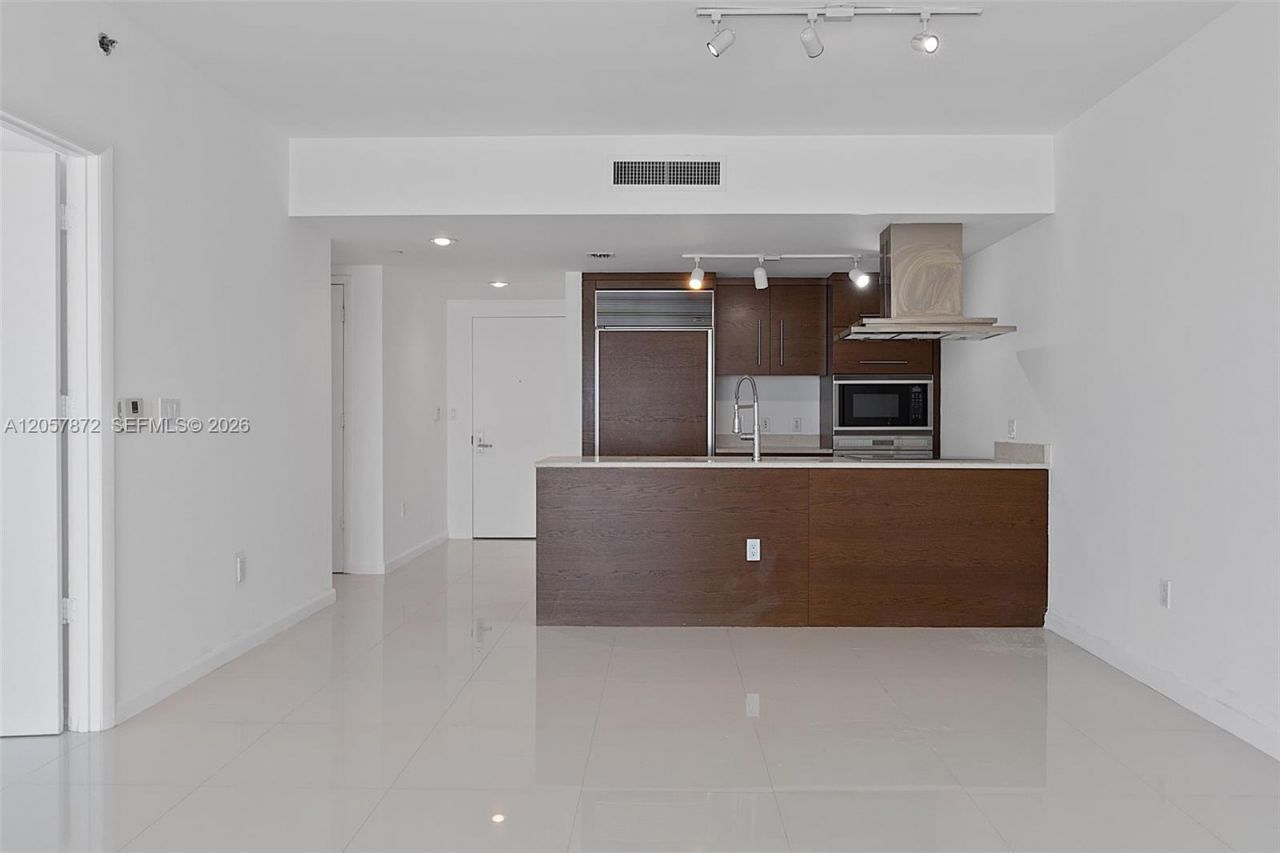 495 Brickell Ave , Unit 5007, Miami, FL 33131 Photo
