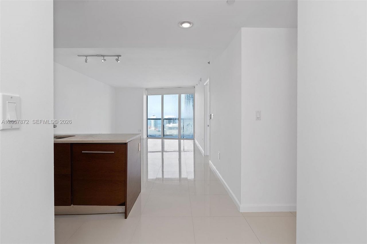 495 Brickell Ave , Unit 5007, Miami, FL 33131 Photo