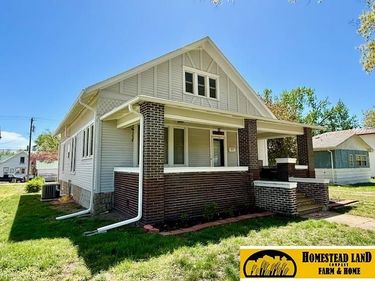 814 5th Street, Fairbury, NE 68352