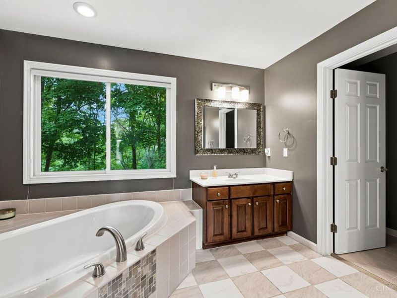 866 Miami Ridge Drive, Miami Twp, OH 45140 Photo 24