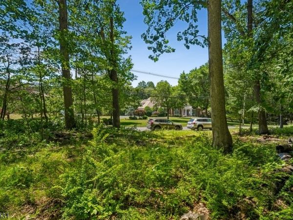 210 King George Rd, Warren, NJ 07059