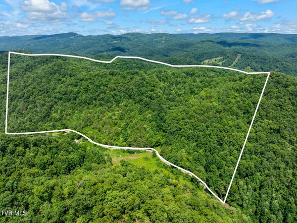 582 Brooks Road, Sneedville, TN 37869