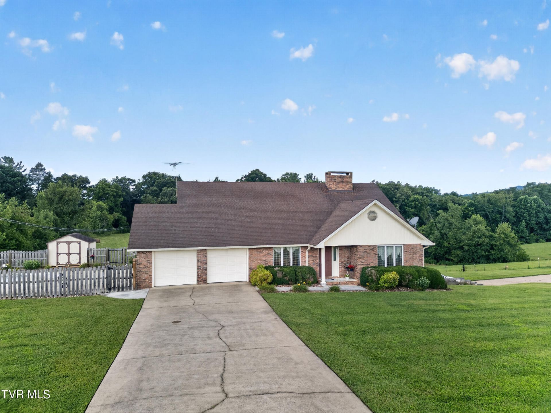 146 Deseree Broyles Road, Chuckey, TN 37641 Main Photo