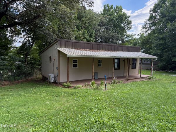 128 Blue Friday Road, Johnson City, TN 37615