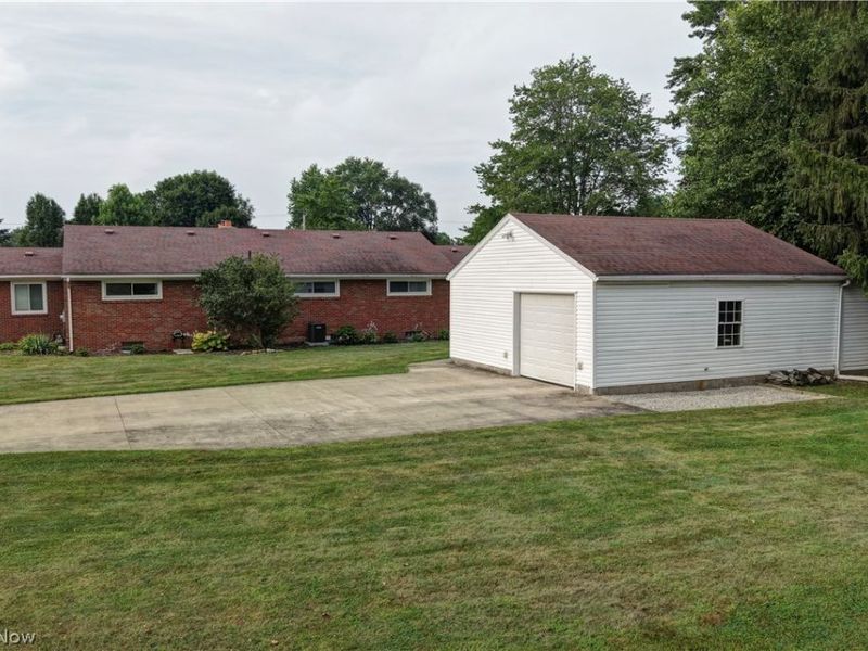 3122 Sweitzer Street NW, Uniontown, OH 44685 Photo 28