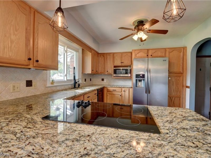 3122 Sweitzer Street NW, Uniontown, OH 44685 Photo 7