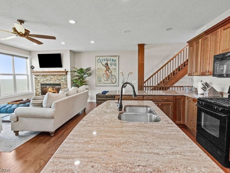 106 Larimar Drive, Willowick, OH 44095 Photo 9