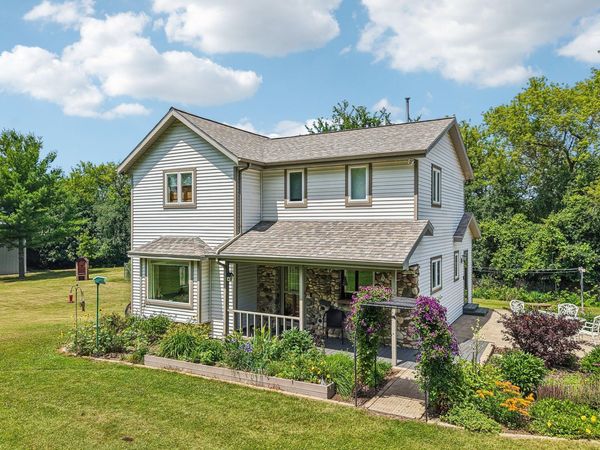 S17W32648 Mickle Rd, Genesee, WI 53018