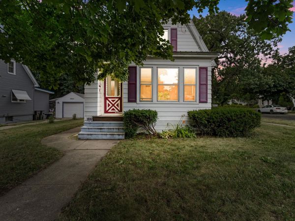 437 McComb St, Fort Atkinson, WI 53538