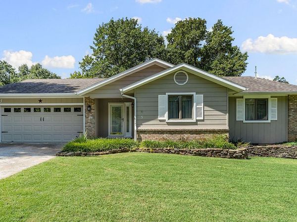 5 Clevedon Circle , Bella Vista, AR 72715