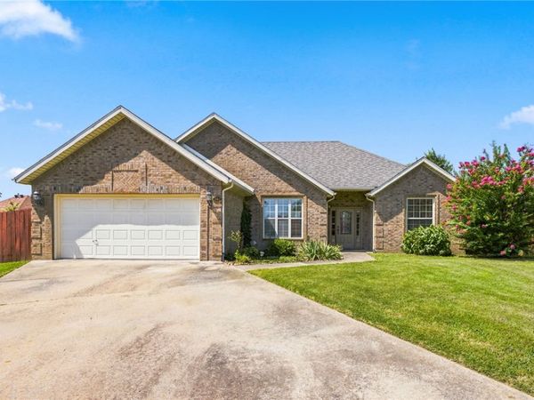 1101 Shiraz Drive , Centerton, AR 72719