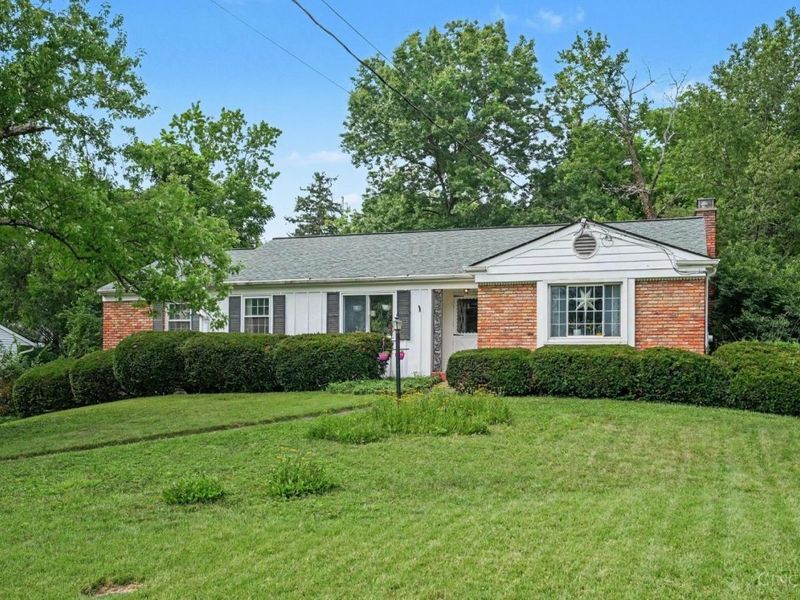 6136 Thole Road, Anderson Twp, OH 45230 Photo 3