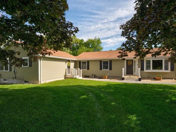 4 Mill Rd, Chelmsford, MA 01824