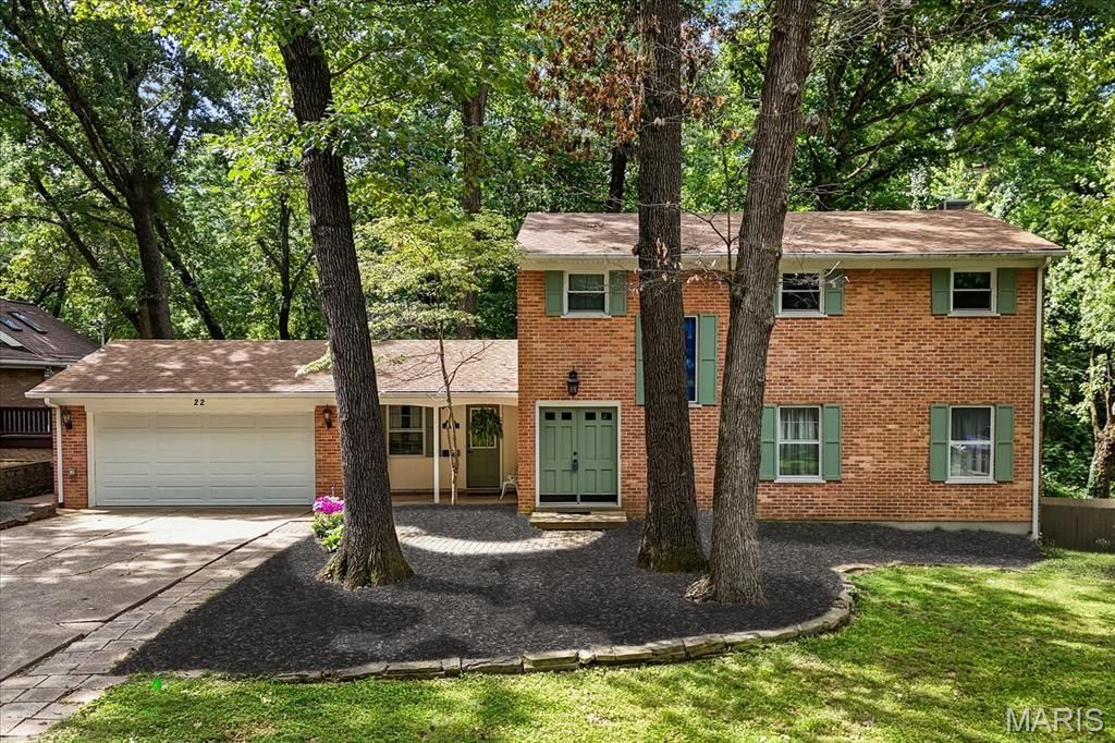22 Rue Deau Ville Drive, Belleville, IL 62226 Main Photo