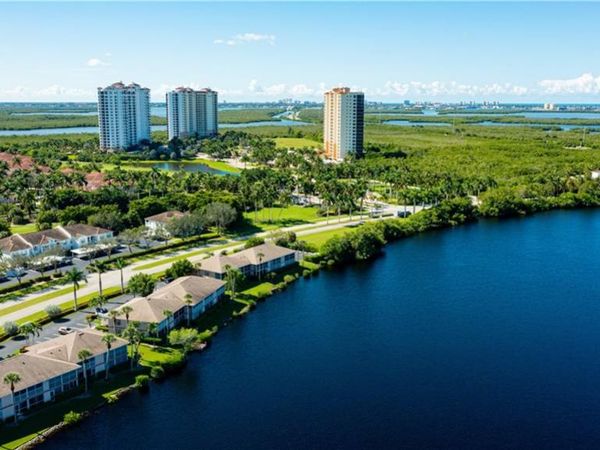1015 Mainsail DR, Unit 103, NAPLES, FL 34114