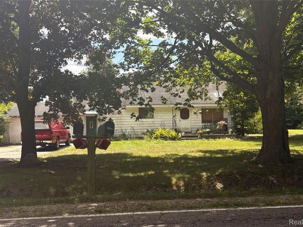 6220 E Carpenter Road, Genesee Township, Mi 48506