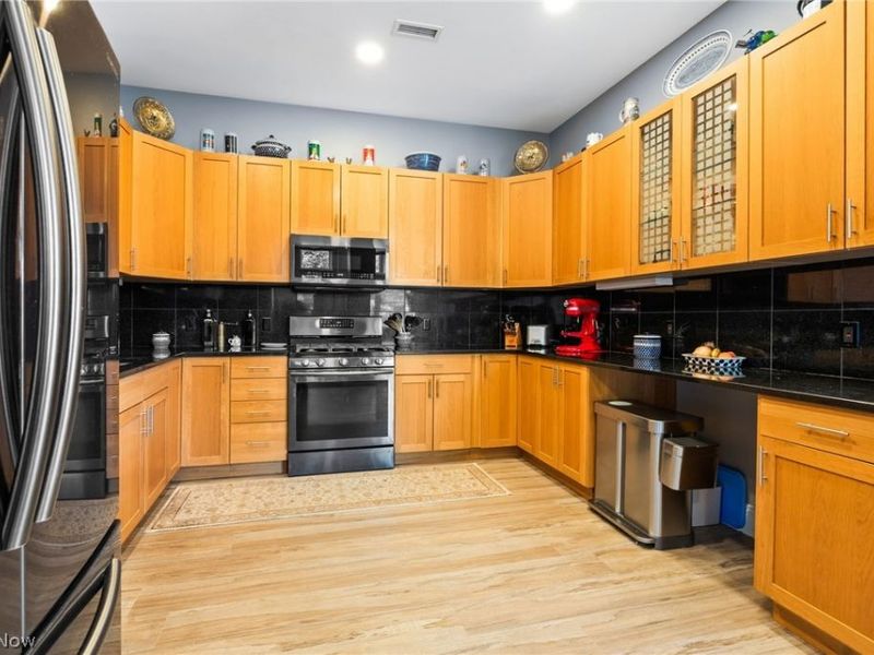 12701 Larchmere Boulevard, Unit 2A, Cleveland, OH 44120 Photo 5