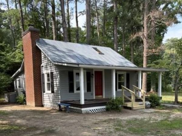 809 SALISBURY PARK ROAD, HAGUE, VA 22469