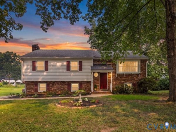 1925 Forestdale Drive , Midlothian, VA 23235