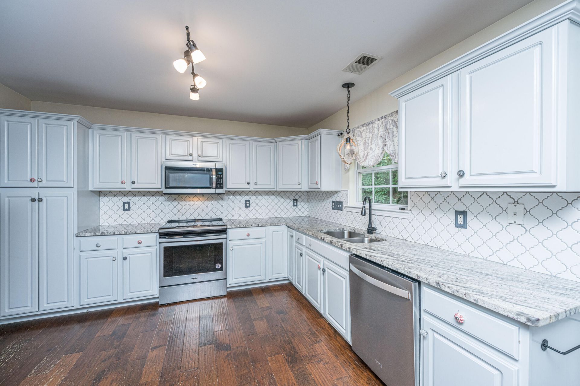 1019 Steelechase Lane Photo 6