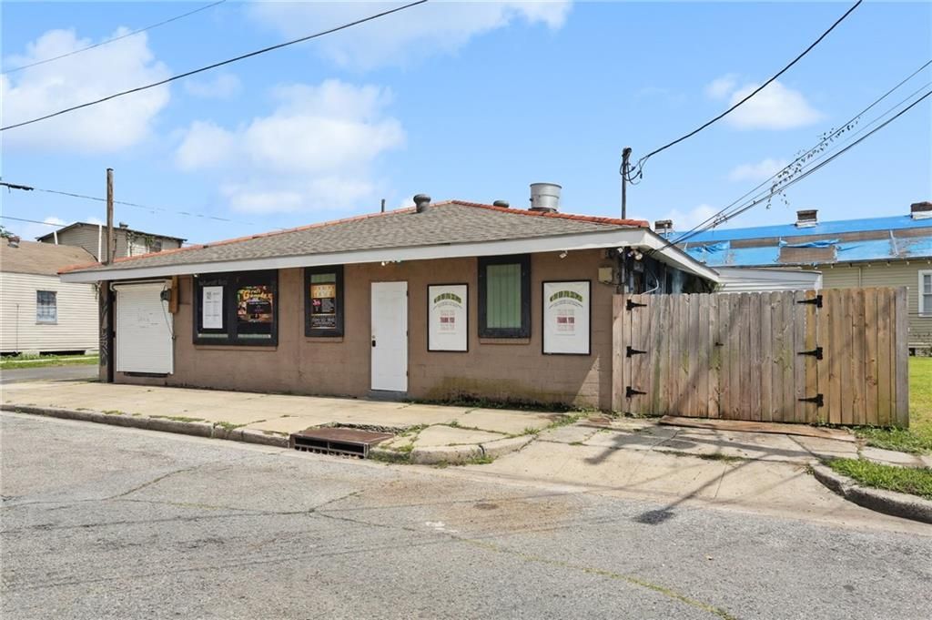 1832 SEVENTH Street  New Orleans, LA 