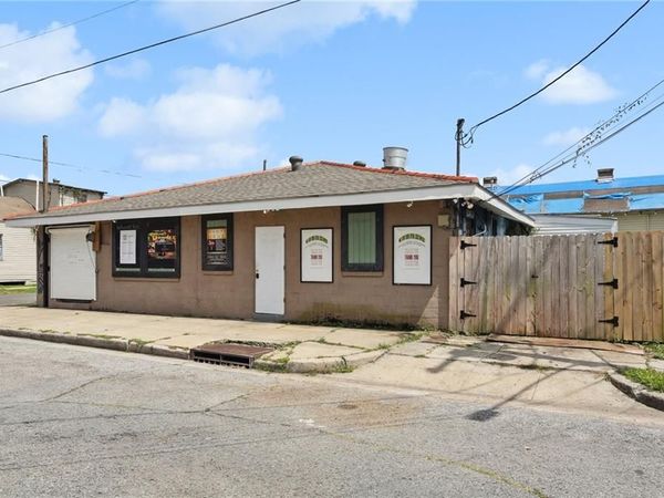 1832 SEVENTH Street , New Orleans, LA 70115