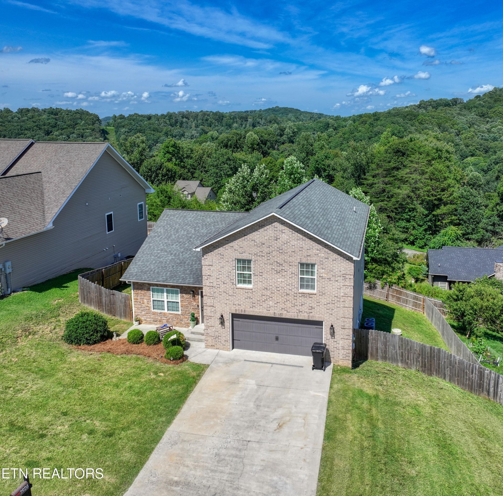 3926 Mountain Vista Rd, Knoxville, TN 37931 Main Photo