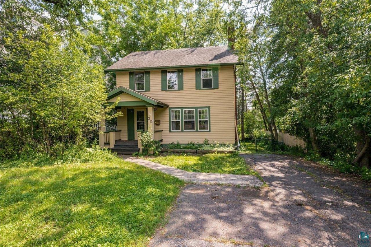 30 W Arrowhead Rd, Duluth, MN 55803 Main Photo