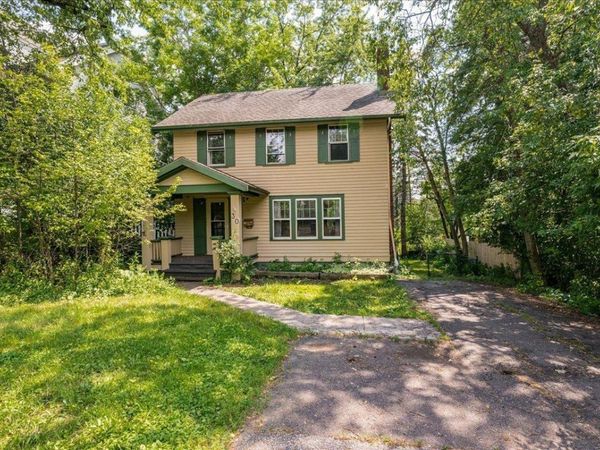 30 W Arrowhead Rd, Duluth, MN 55803
