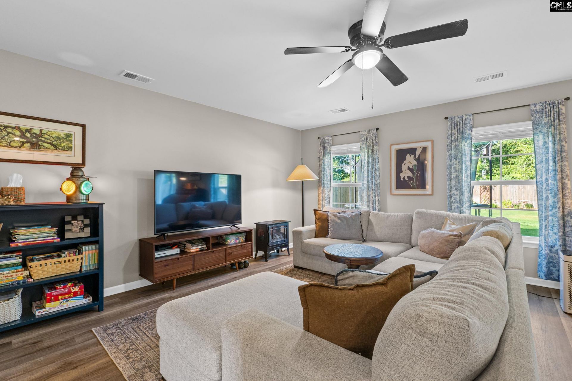 600 Stono Drive  Photo 6