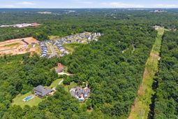 184 Hunley Drive  photo 4