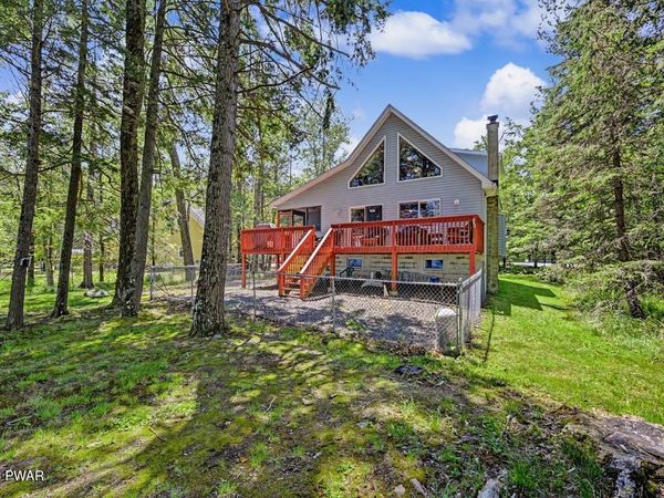 222 Spring Box Lane , Lake Ariel, PA 18436