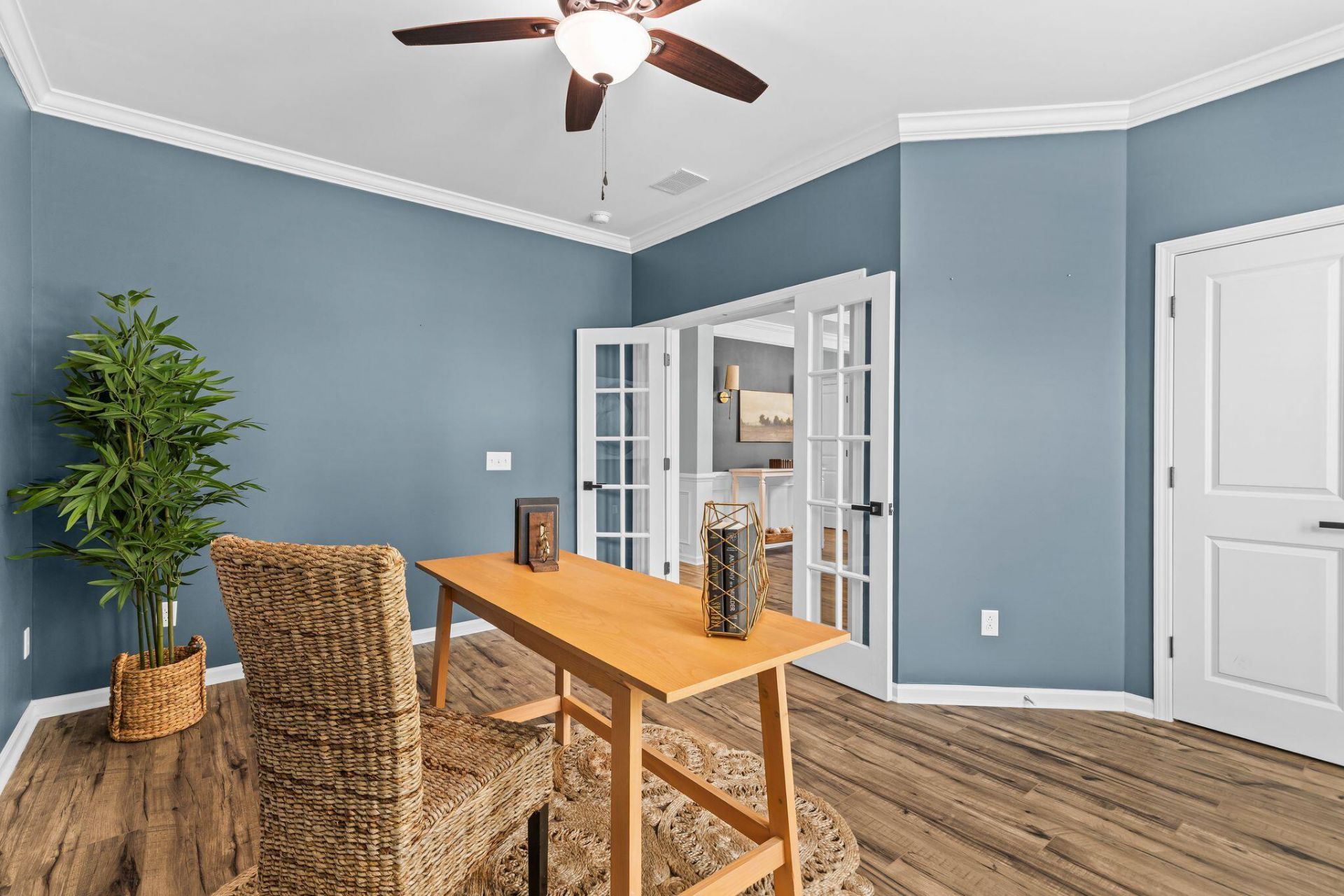2073 Kemmerlin Street Photo 14