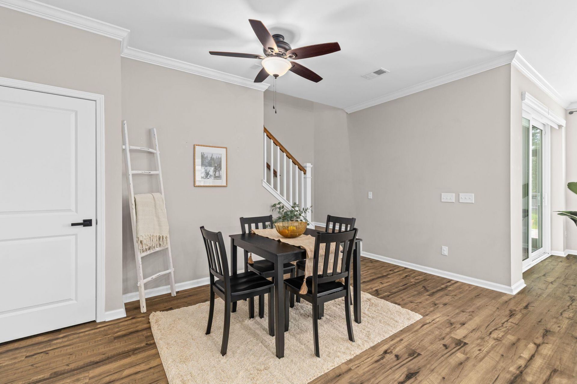 2073 Kemmerlin Street Photo 24