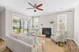 2073 Kemmerlin Street photo 4
